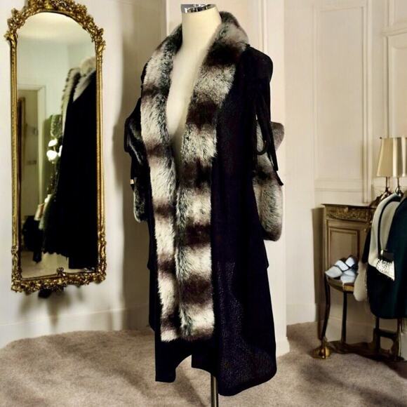Pretty Angel Faux Fur Trimmed Duster Vest Black Linen Wool Knit Cardigan S/M - Picture 1 of 16
